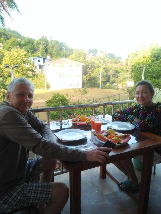 Old Town Hotel Kandy Ngoại thất bức ảnh